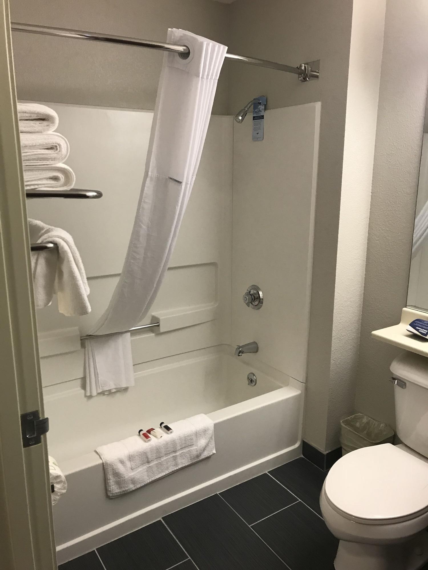 Microtel Inn&Suites Urbandale Esterno foto