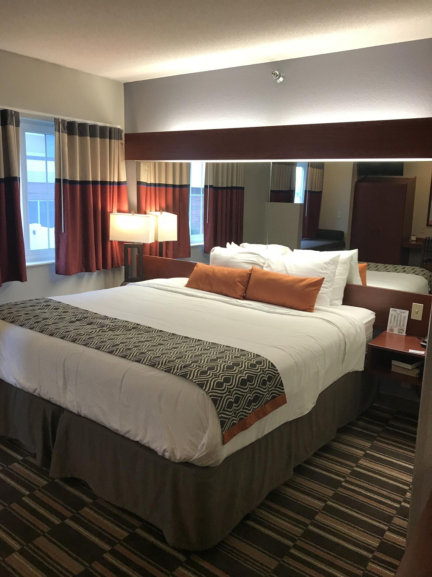 Microtel Inn&Suites Urbandale Esterno foto