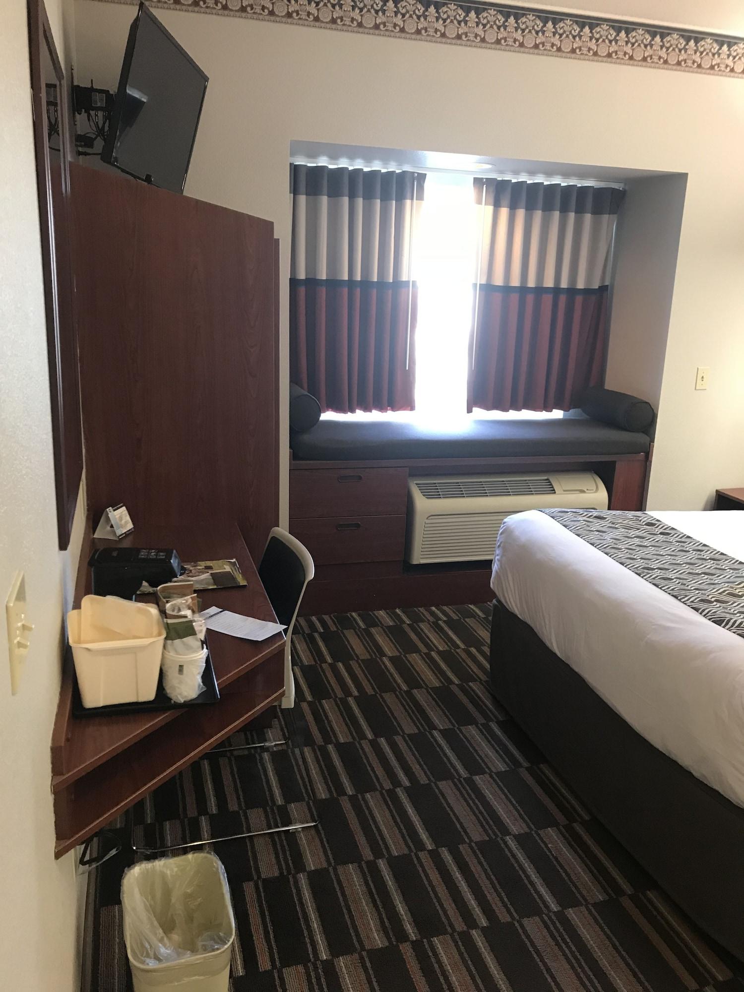 Microtel Inn&Suites Urbandale Esterno foto