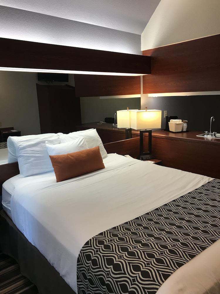 Microtel Inn&Suites Urbandale Esterno foto