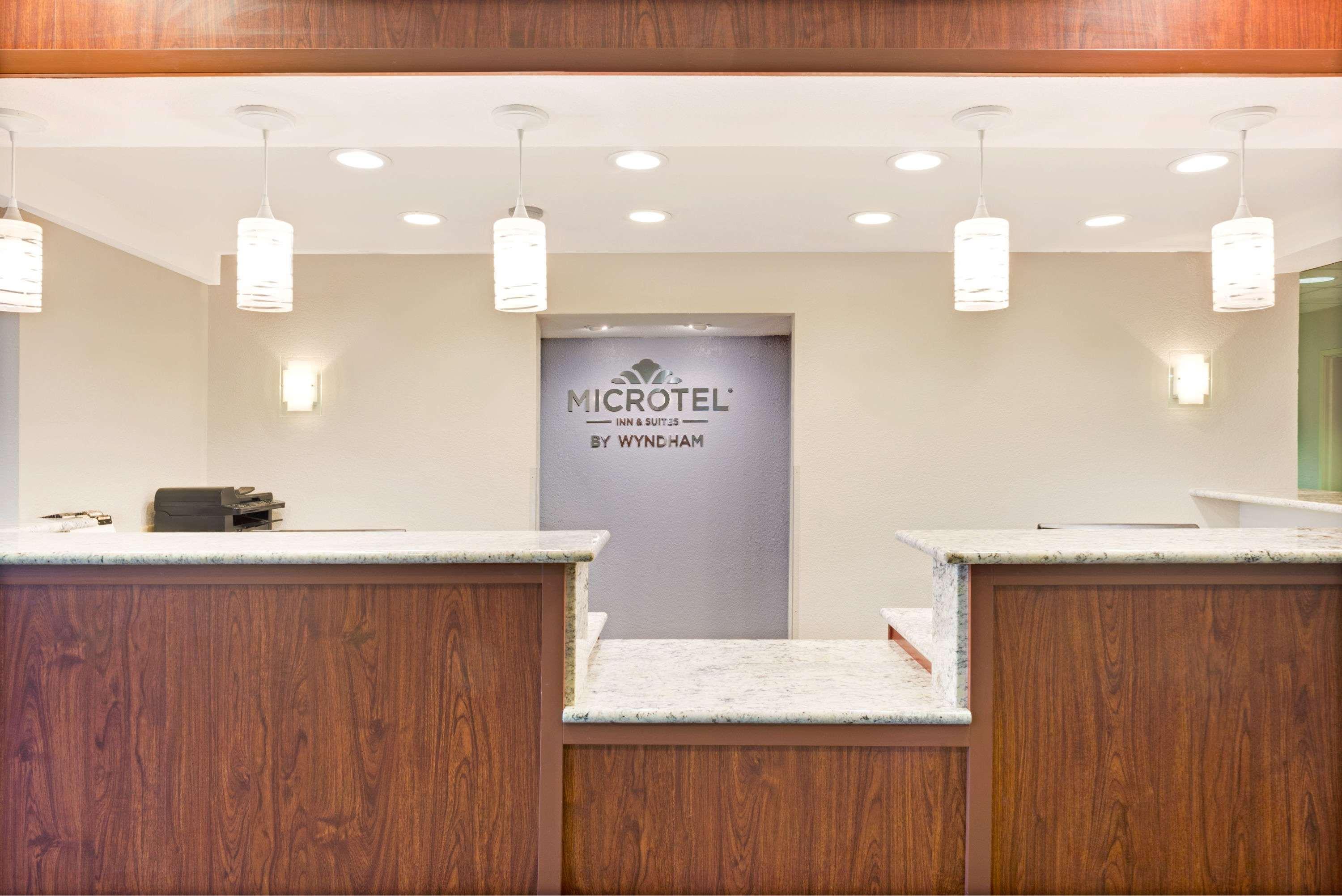 Microtel Inn&Suites Urbandale Esterno foto